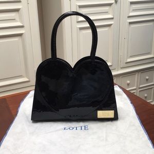 LOTTE HANDBAG HEART SHAPE BLACK